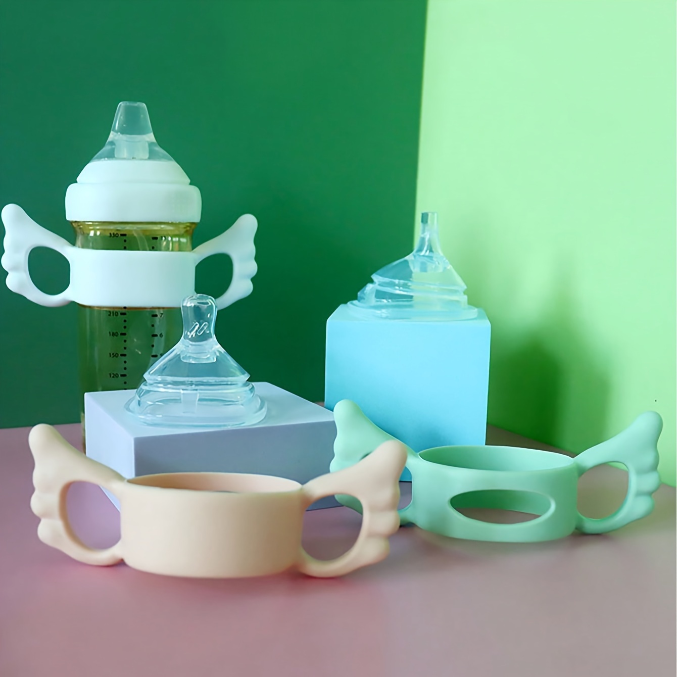 2pcs (Random-Color) Silicone H - Baby Food Bottle recension och pris